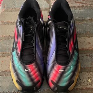 Nike AirMax 720 Gs Size 8 Women’s/6.5 youth